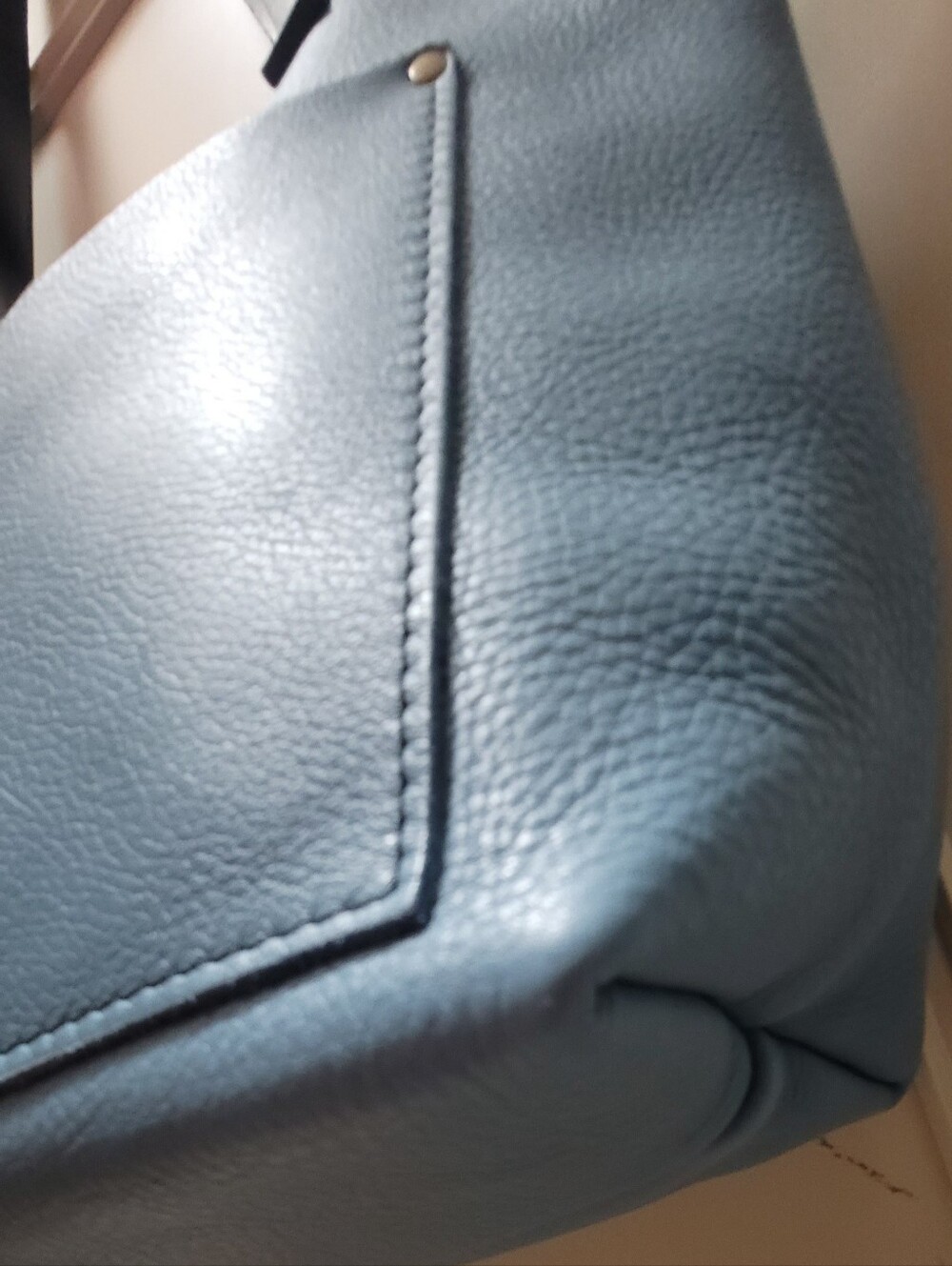 Portland Leather Medium Zip Tote In Dream - Picture 8 of 9
